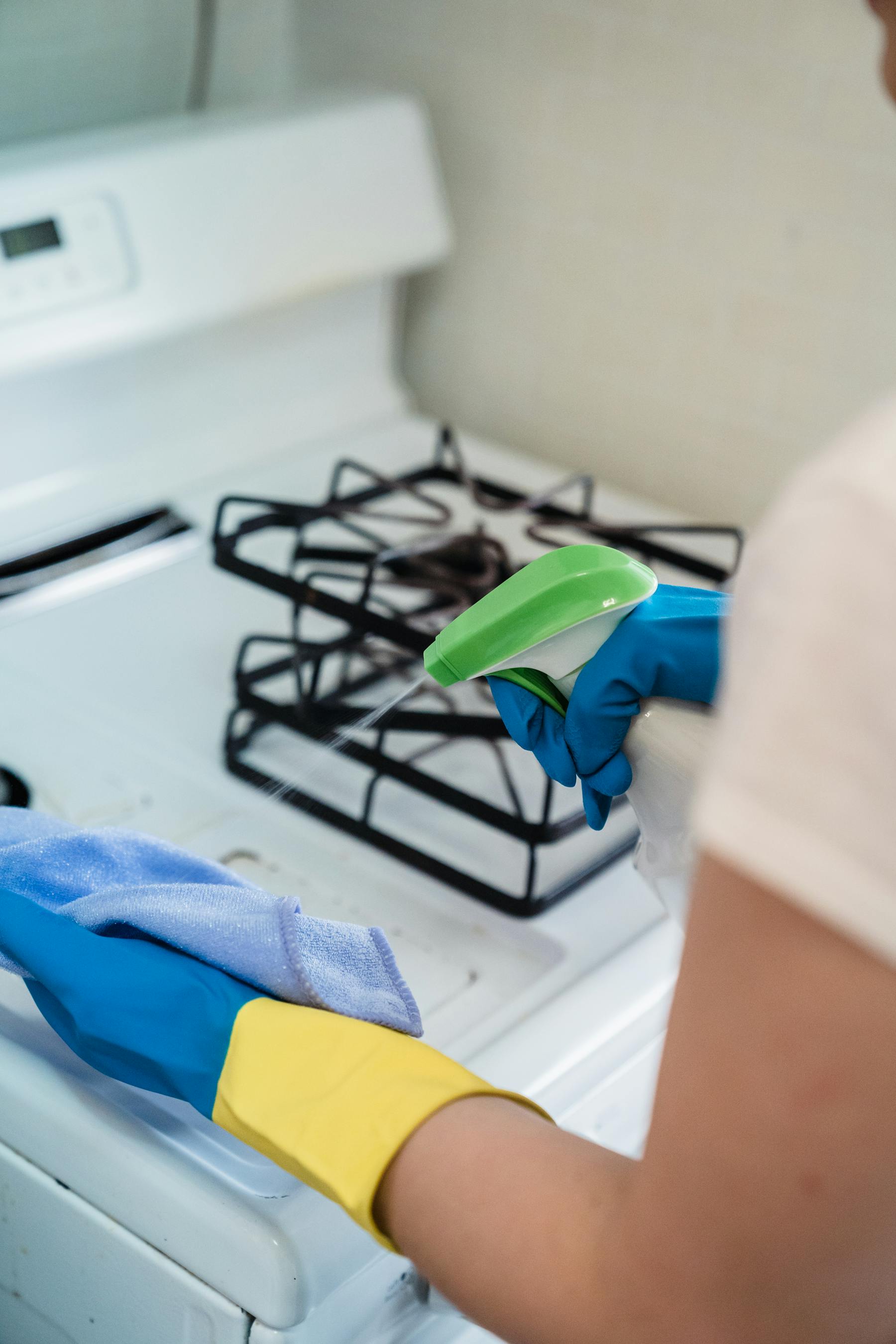 Cleaning a home surface